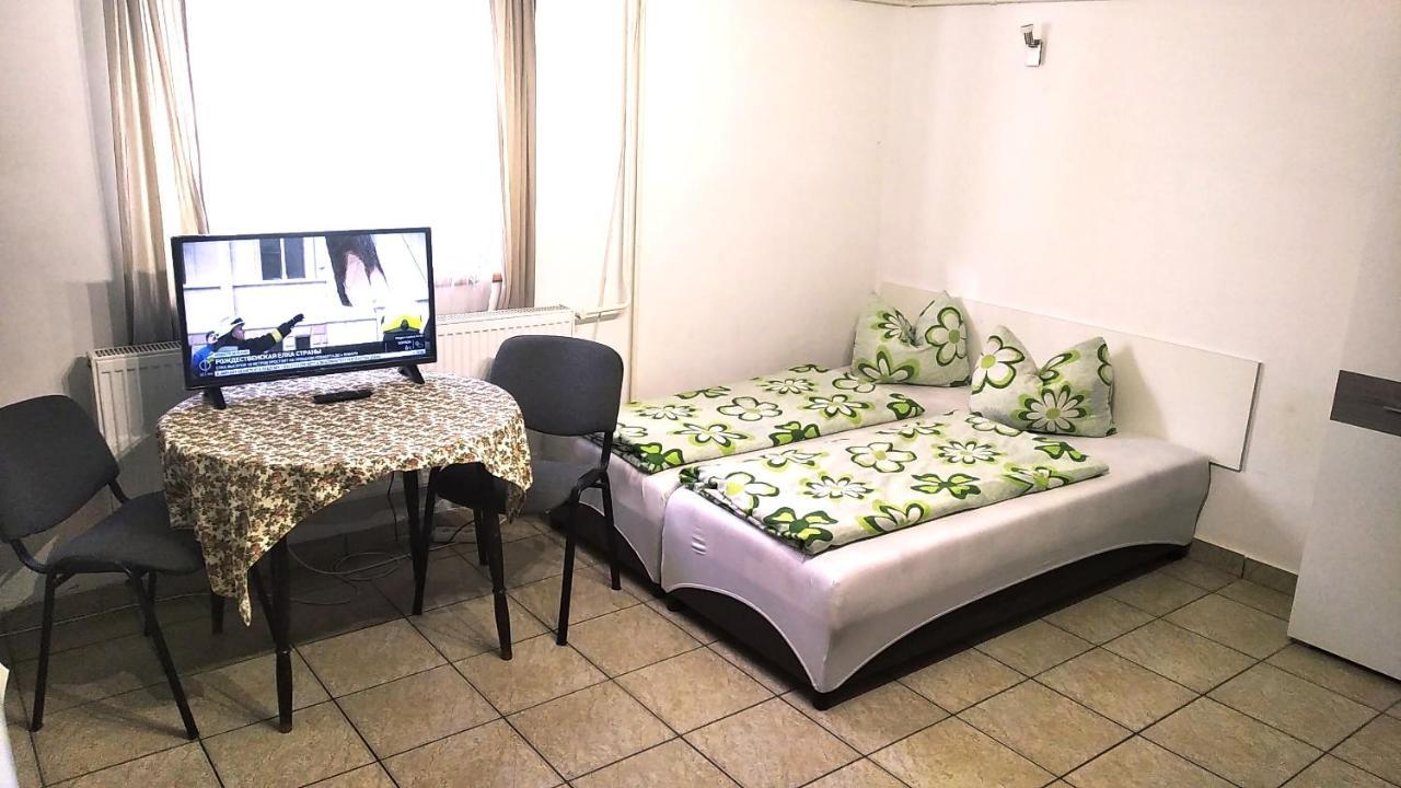 Hostel Maros Győr Eksteriør bilde