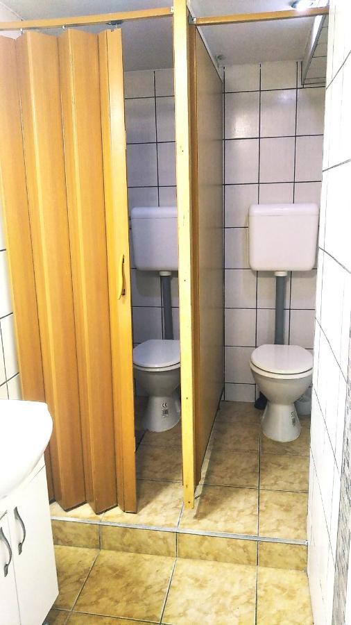 Hostel Maros Győr Eksteriør bilde